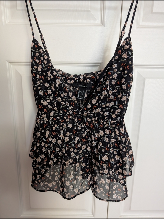 Forever 21 Tops - Forever 21 Black Floral Ruffled Spaghetti Strap Camisole
